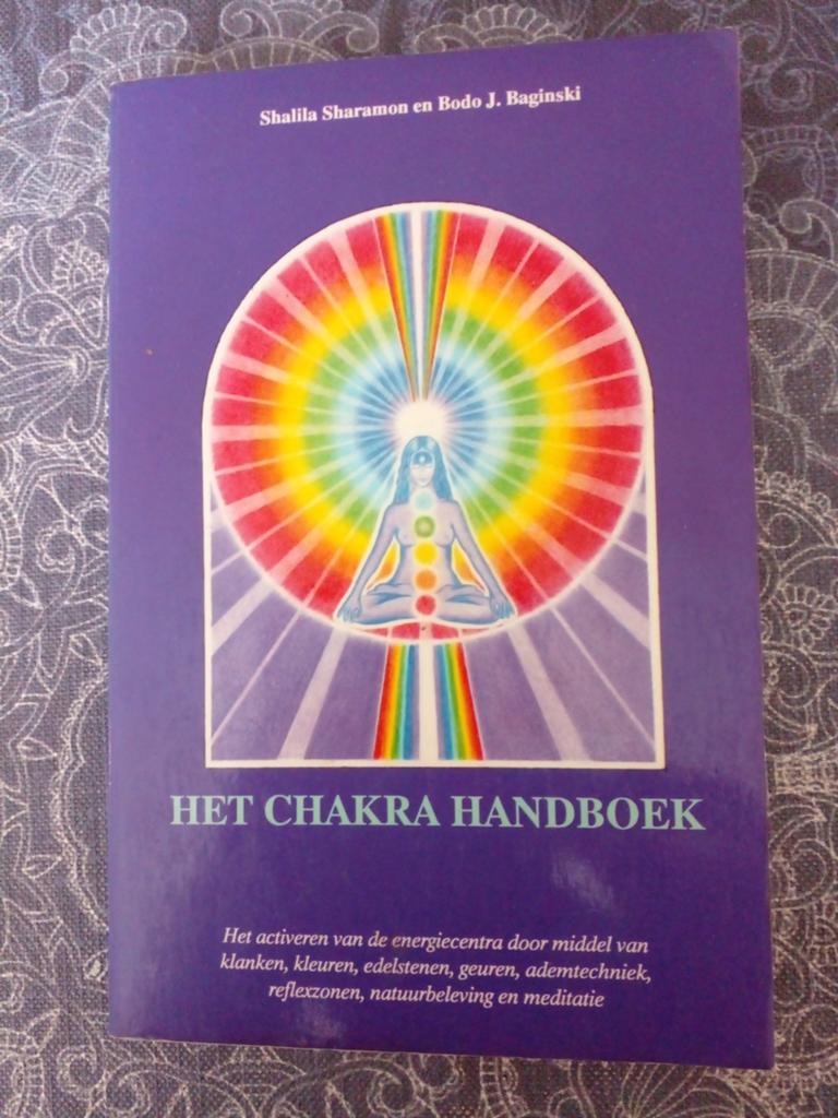 Het Chakra Handboek - Shalila Sharamon & Bodo J. Baginski, Gelezen, Meditatie of Yoga, Ophalen of Verzenden, Shalila Sharamon en Bodo J. Baginski