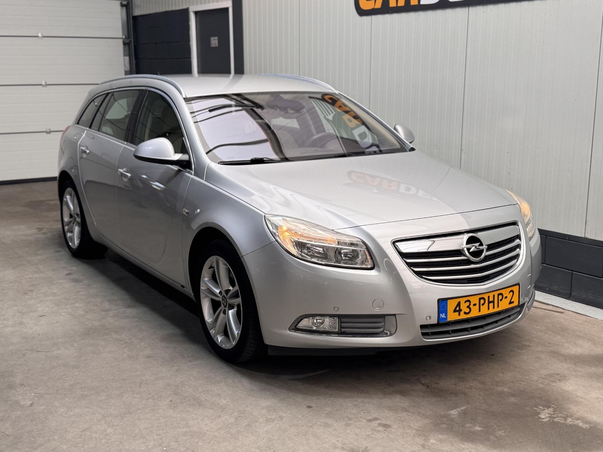 Opel Insignia Sports Tourer 2.0 T Edition 4x4, Auto's, Opel, Stof, 4 cilinders, Handgeschakeld, Vierwielaandrijving