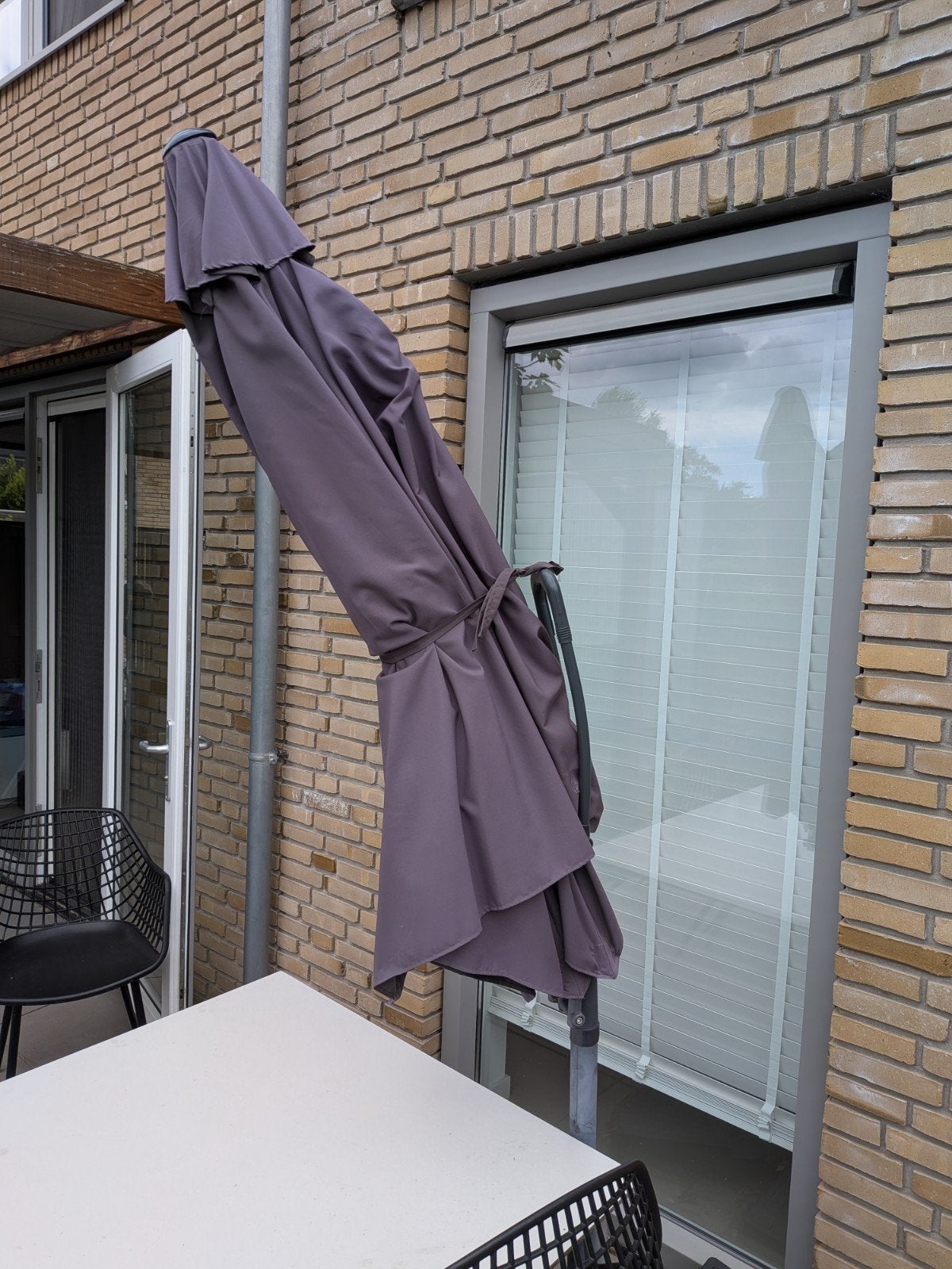 Zweefparasol met voet - Grijs, Tuin en Terras, Parasols, Ophalen, Gebruikt, 2 tot 3 meter, Zweefparasol
