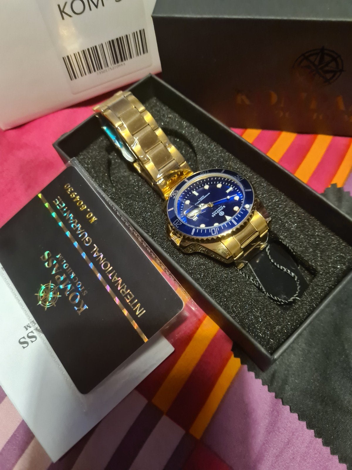 mooie horloge nog nieuw  in doos met certificaat, Ophalen of Verzenden, Nieuw, Jongen of Meisje