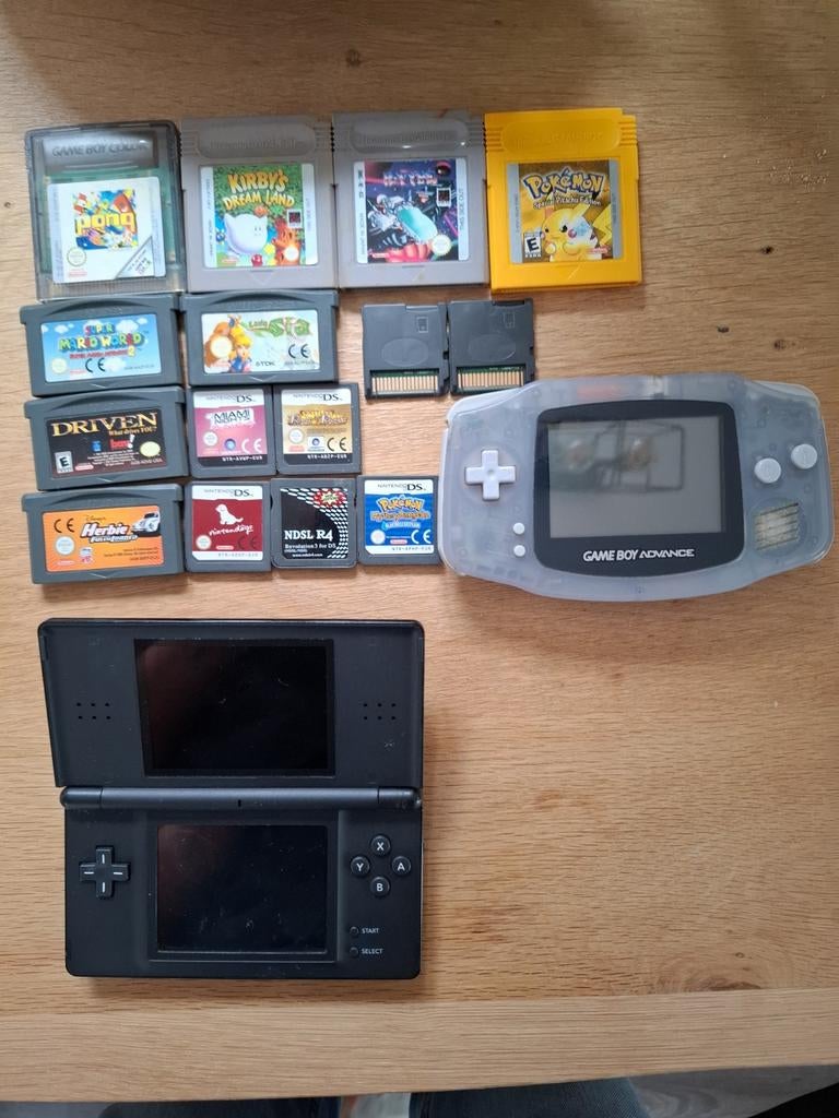 Gameboy Nintendo ds plus wat spellen, Spelcomputers en Games, Spelcomputers | Nintendo Game Boy, Ophalen, Gebruikt, Game Boy Color