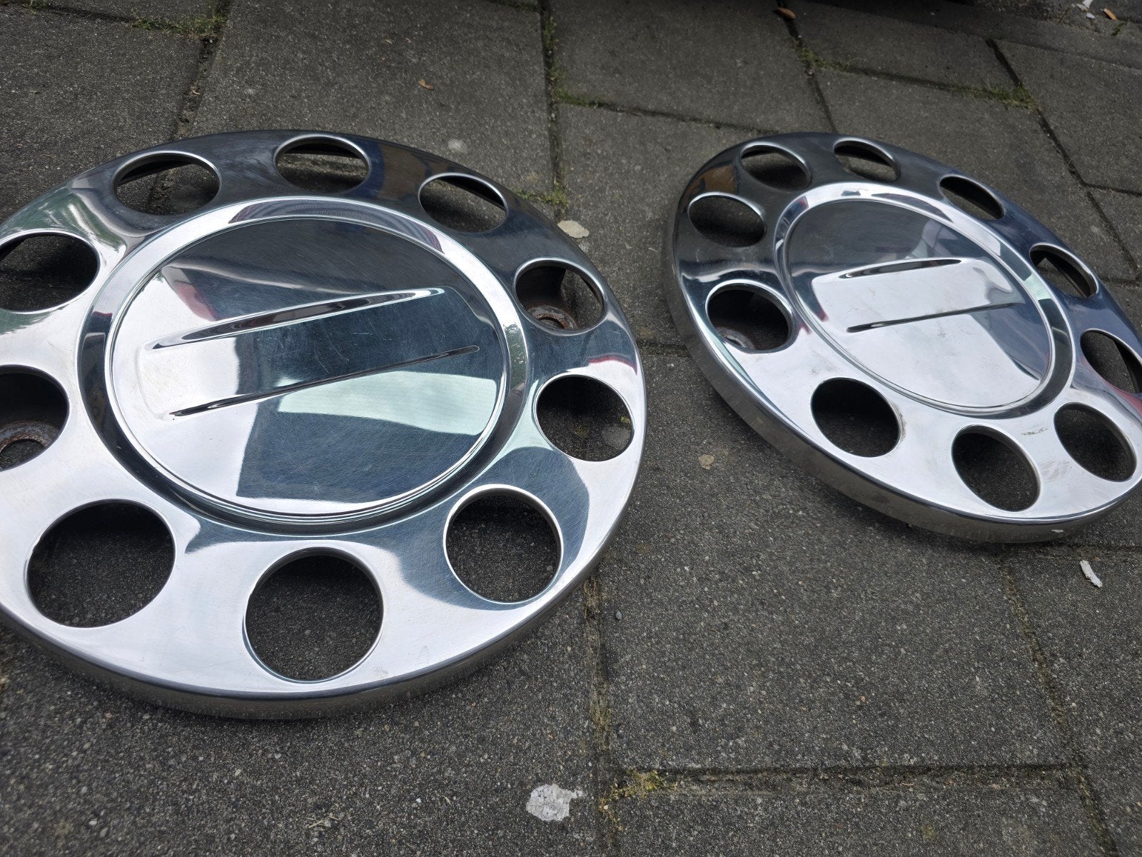 Set van 2 Chrome Wieldoppen voor vrachtwagen., Ophalen, Gebruikt