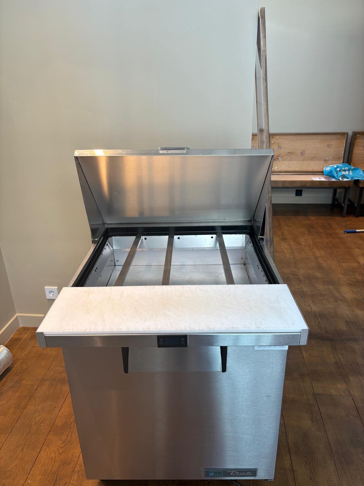 Koelwerkbank voor foodtruck,keuken of horeca. Goed werkend, Huis en Inrichting, Ophalen, Gebruikt, 25 tot 50 cm, Minder dan 100 cm
