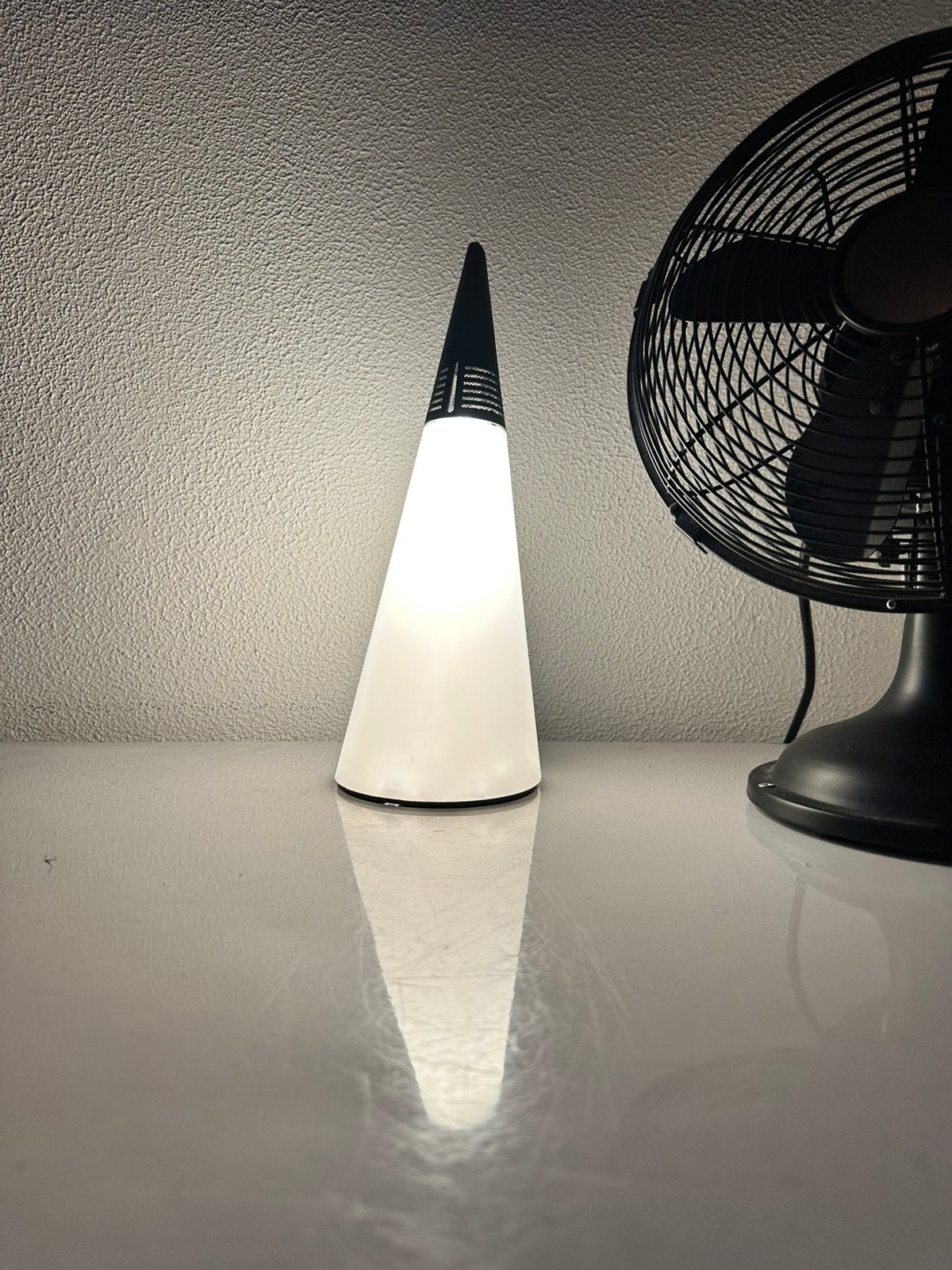 Nemo Italy Design Tafellamp – Hikaru Mori 'Lota' (1994), Ophalen, Verstelbaar, Wit, 32 cm