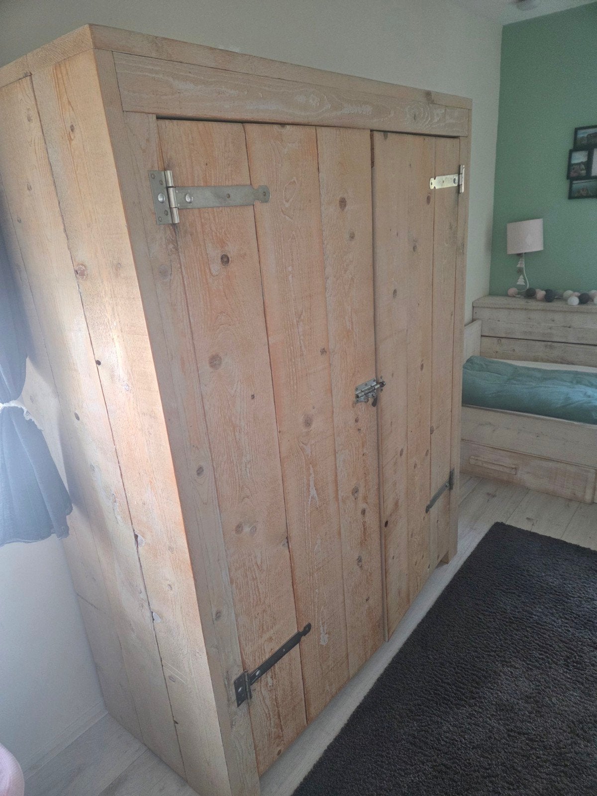 Houten kledingkast met lade en planken, Ophalen, Gebruikt, 50 tot 100 cm, Met lade(s)