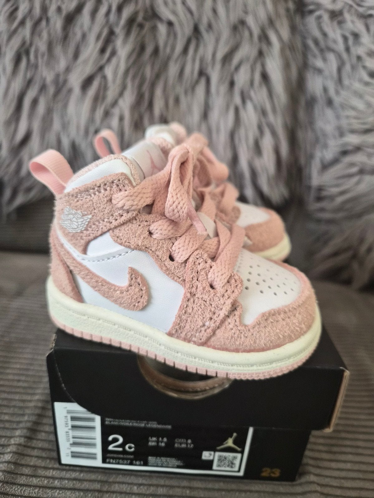 Nike Jordan 1 MID SE nieuw!, Ophalen of Verzenden, Nieuw, Jongetje of Meisje, Schoentjes