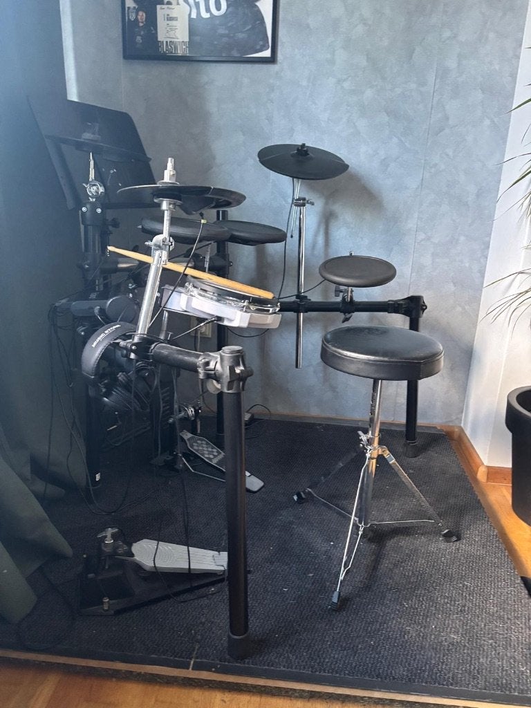 Roland TD-04 Elektronisch drumstel, compleet en goed, Ophalen, Zo goed als nieuw, Roland, Elektronisch