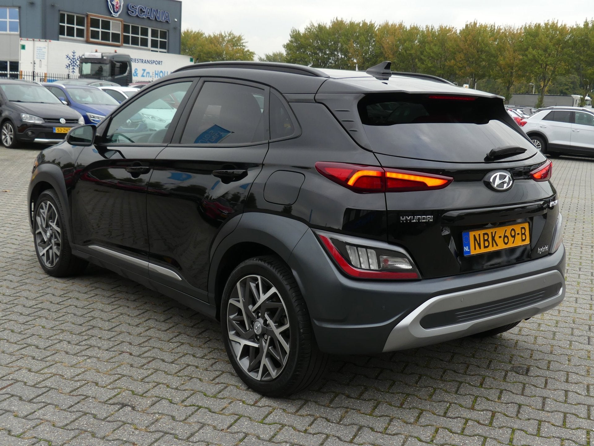 Hyundai KONA 1.6 GDI HEV Fashion Design Premium Sky / Schuif, Dealer onderhouden, Gebruikt, Zwart, Leder