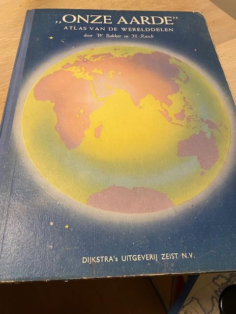 vintage schoolatlas, Boeken, Atlassen en Landkaarten, Verzenden, W.Bakker en H Rusch, 1800 tot 2000, Landkaart