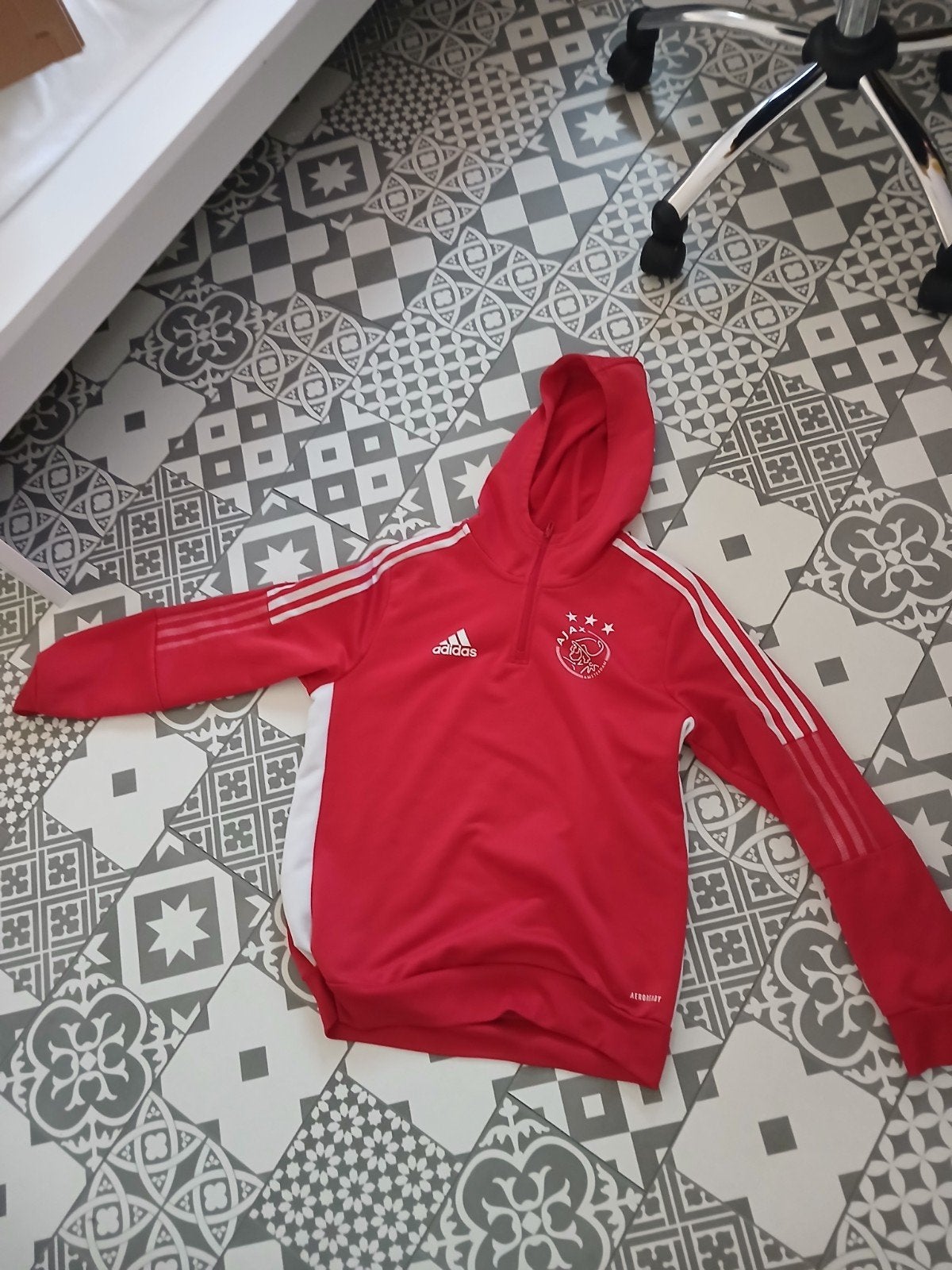 Adidas Ajax Trainingspak Hoodie Rood - Zo goed als nieuw, Ophalen of Verzenden, Zo goed als nieuw, Adidas, Jongen of Meisje