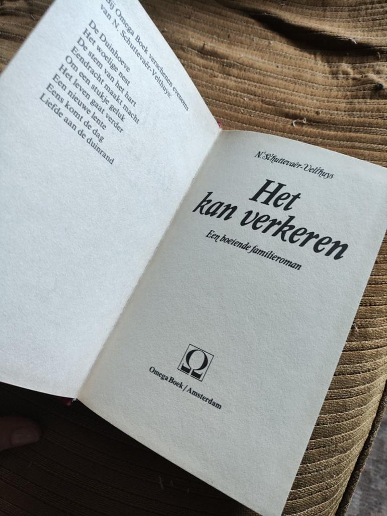 Het kan verkeren - N. Schuttevaer-Velthuys (Familieroman), Ophalen of Verzenden, Gelezen, N. Schuttevaer-Velthuys, Nederland
