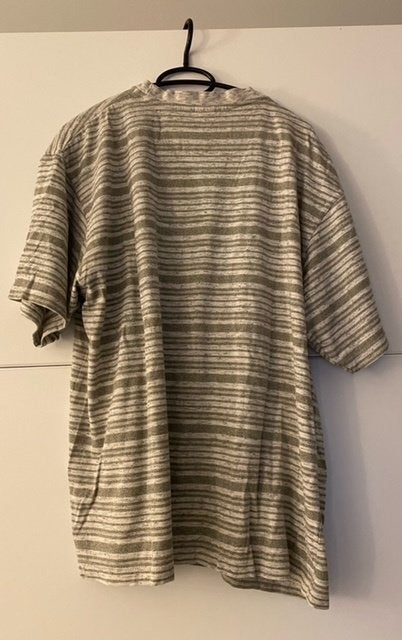 Grijze T-shirt met strepen, Kleding | Heren, Ophalen of Verzenden, Zo goed als nieuw, Grijs, Shirt