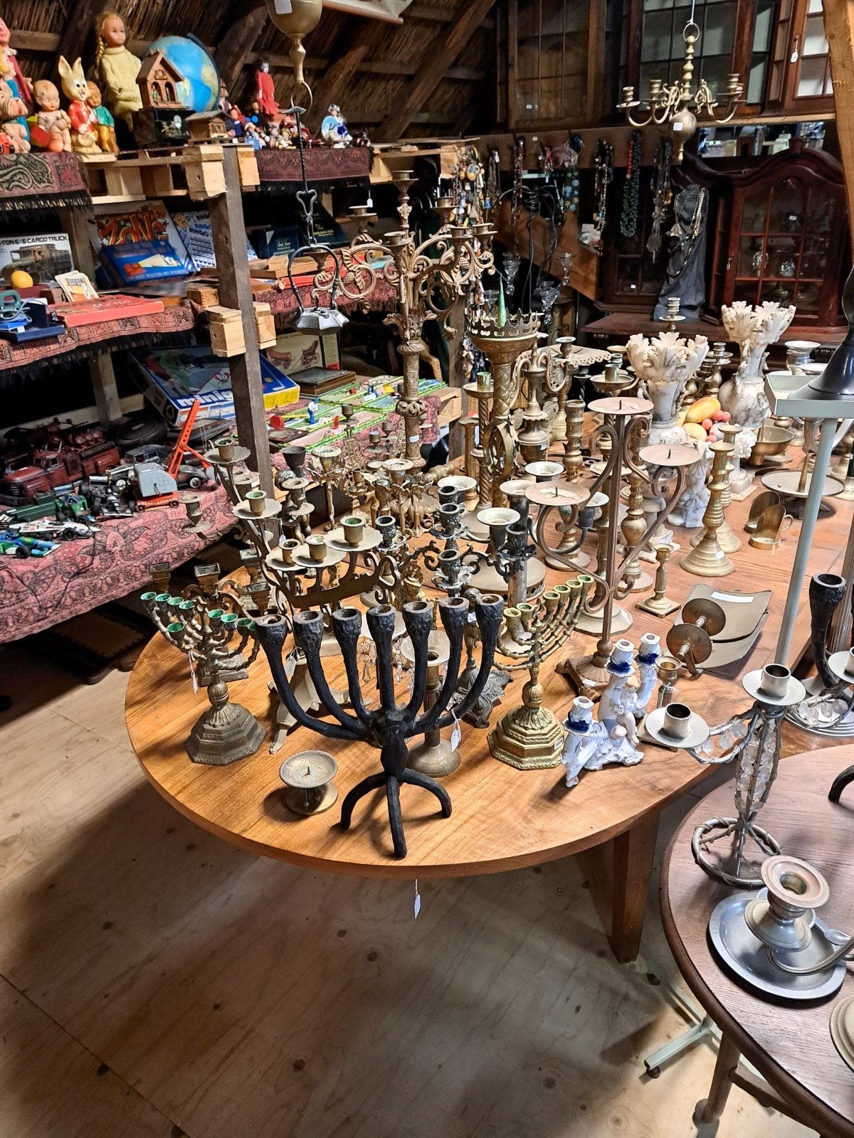 Joodse kandelaars, Ophalen, Koper of Brons