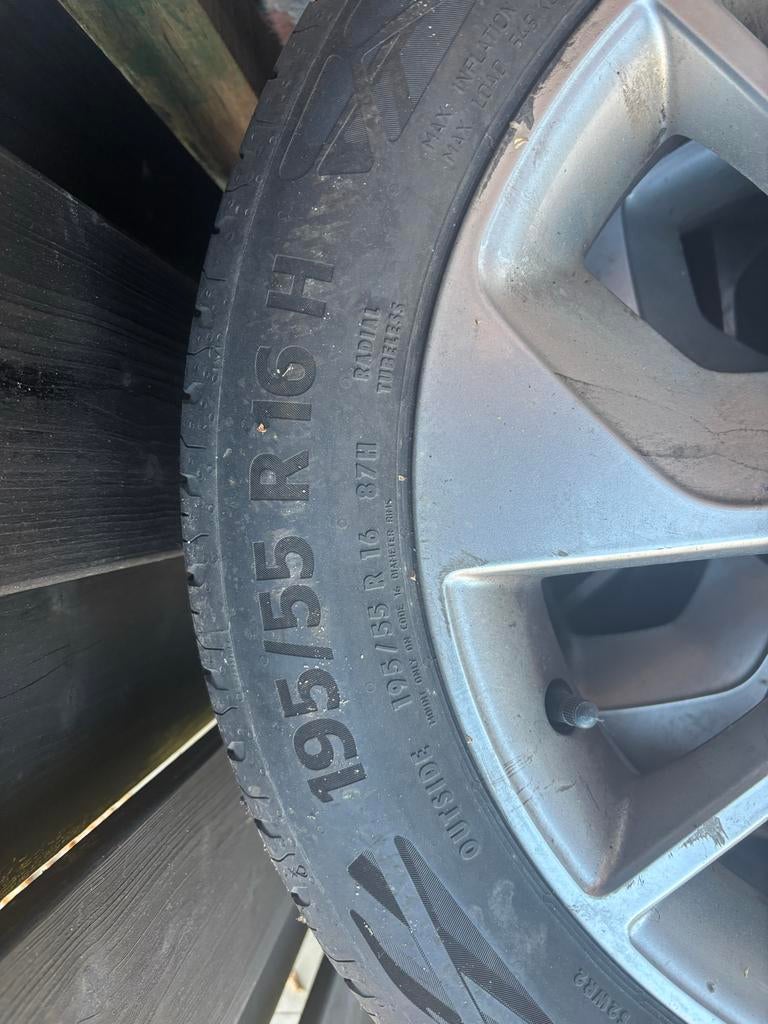 Continental 195/55 R16 H zomerbanden met velgen, Auto-onderdelen, Banden en Velgen, Gebruikt, 16 inch, Banden en Velgen, Ophalen of Verzenden