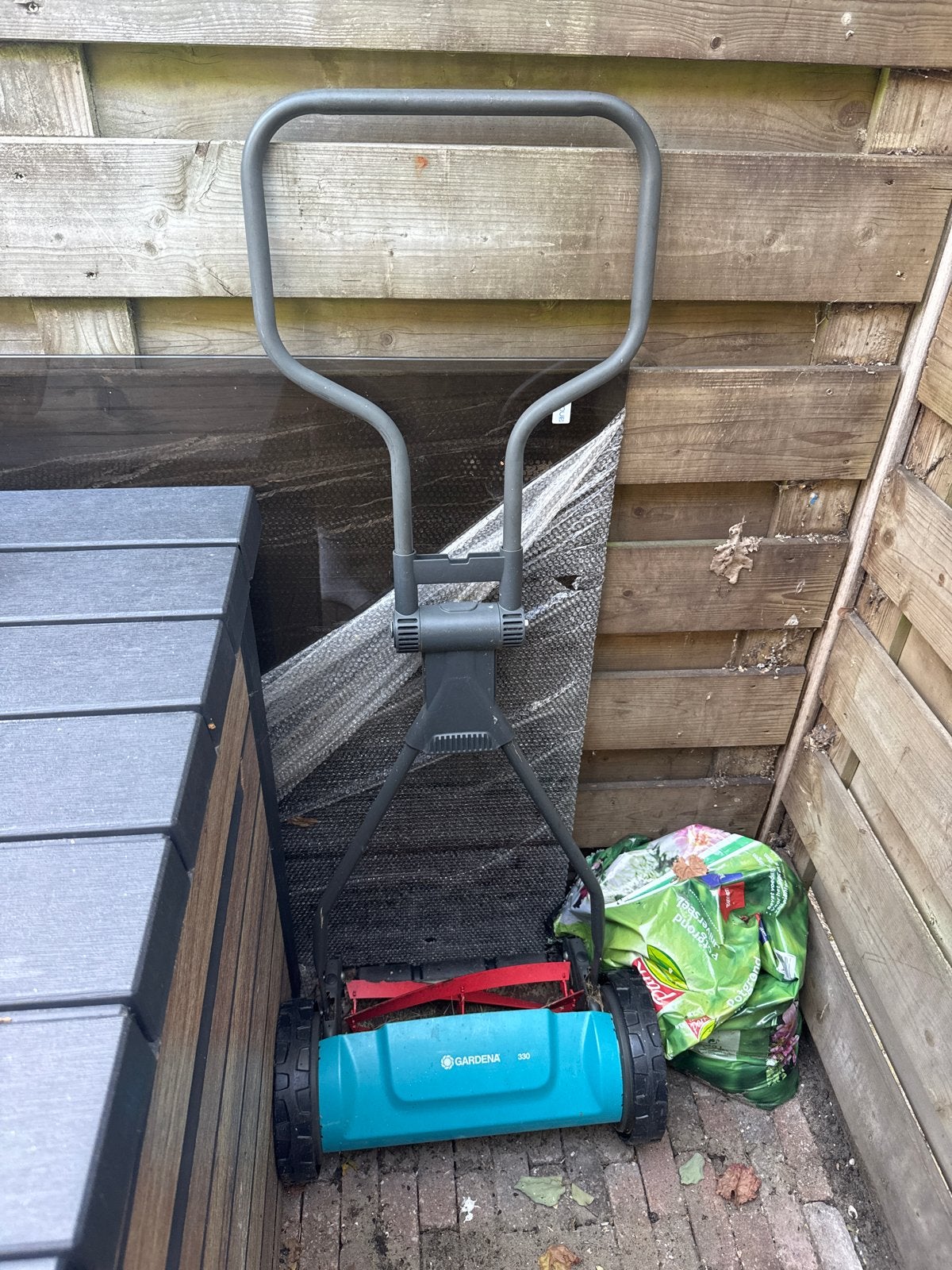 Gardena 330 Handgrasmaaier - in goede staat, Tuin en Terras, Grasmaaiers, Ophalen, Handgrasmaaier, Zo goed als nieuw, 30 t/m 39 cm