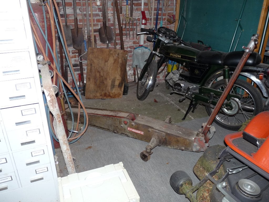 Autokrik, 2 ton draagvermogen met klein defect, Ophalen, Gebruikt, Manueel, Garagekrik