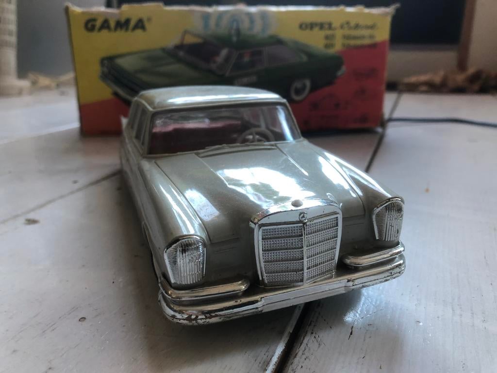 Mercedes 220s GAMA, Ophalen of Verzenden, Zo goed als nieuw, Auto