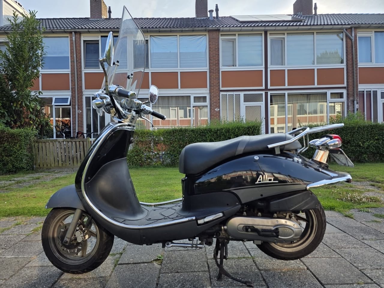 SYM Allo scooter - In perfecte staat, werkt naar behoren, Fietsen en Brommers, Scooters | SYM, Ophalen, Allo, Zo goed als nieuw
