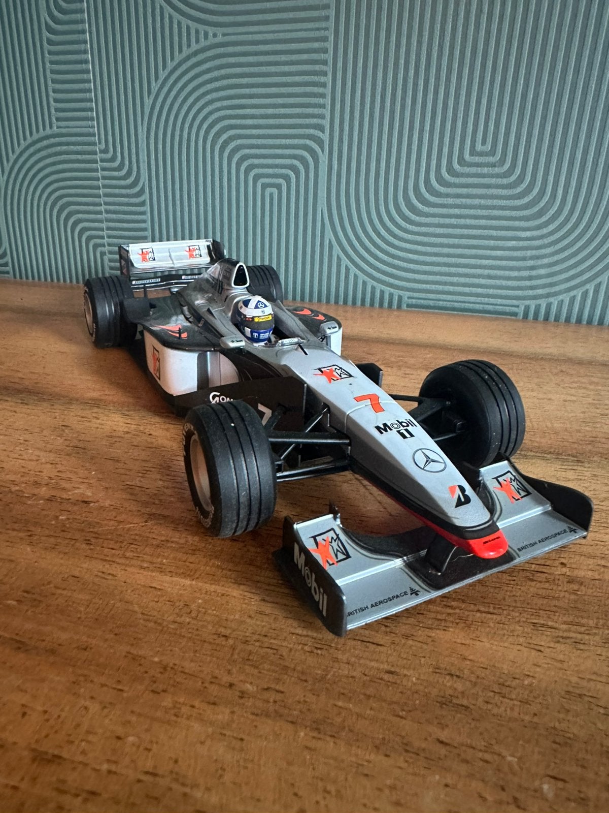Minichamps 1:18 - McLaren Mercedes MP4/13 1998 #7, Hobby en Vrije tijd, Modelauto's | 1:18, Ophalen of Verzenden, Gebruikt, Auto