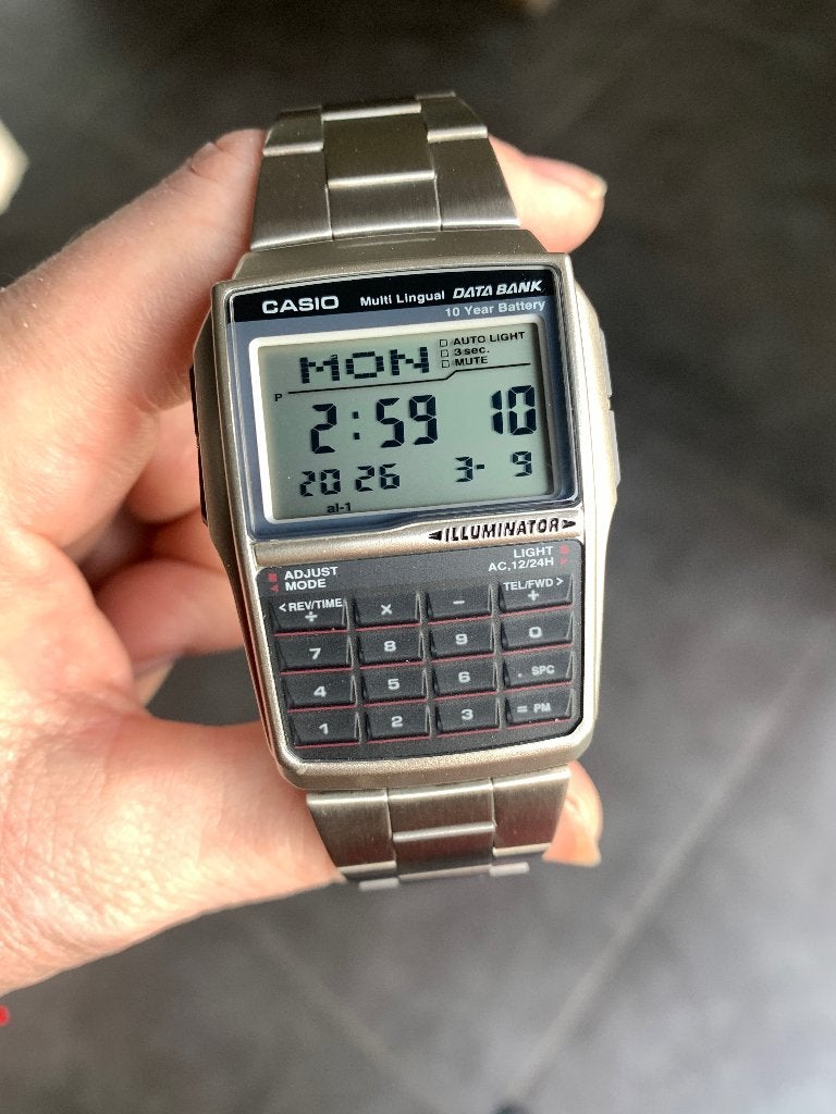 Casio Multi Lingual Databank horloge in zeer goede staat, Staal, Polshorloge, Ophalen of Verzenden, Zo goed als nieuw
