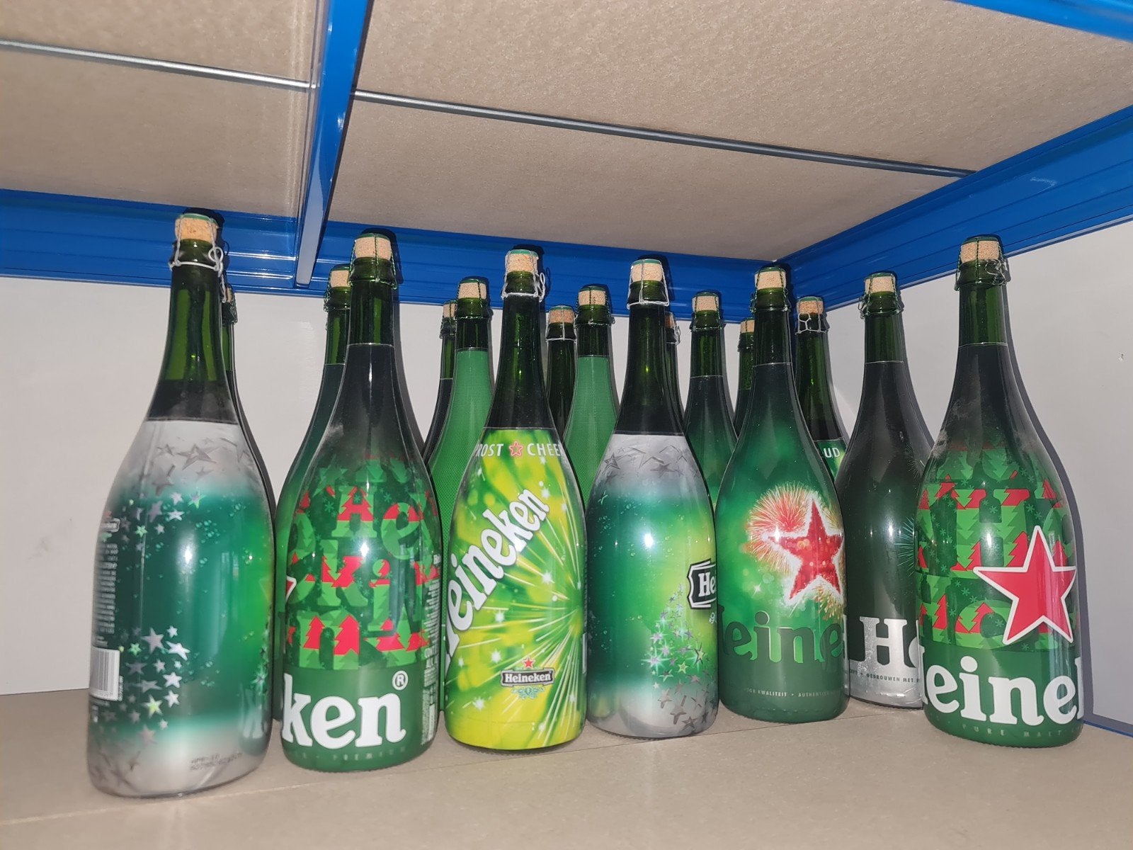 Heineken verzameling magnums en millennium flessen, Ophalen, Zo goed als nieuw, Flesje(s), Heineken
