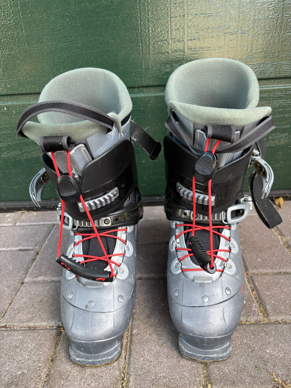 Salomon Ski Schoenen - Maat 28/28.5 (328mm), Sport en Fitness, Skiën en Langlaufen, Gebruikt, Schoenen, Skiën, Salomon