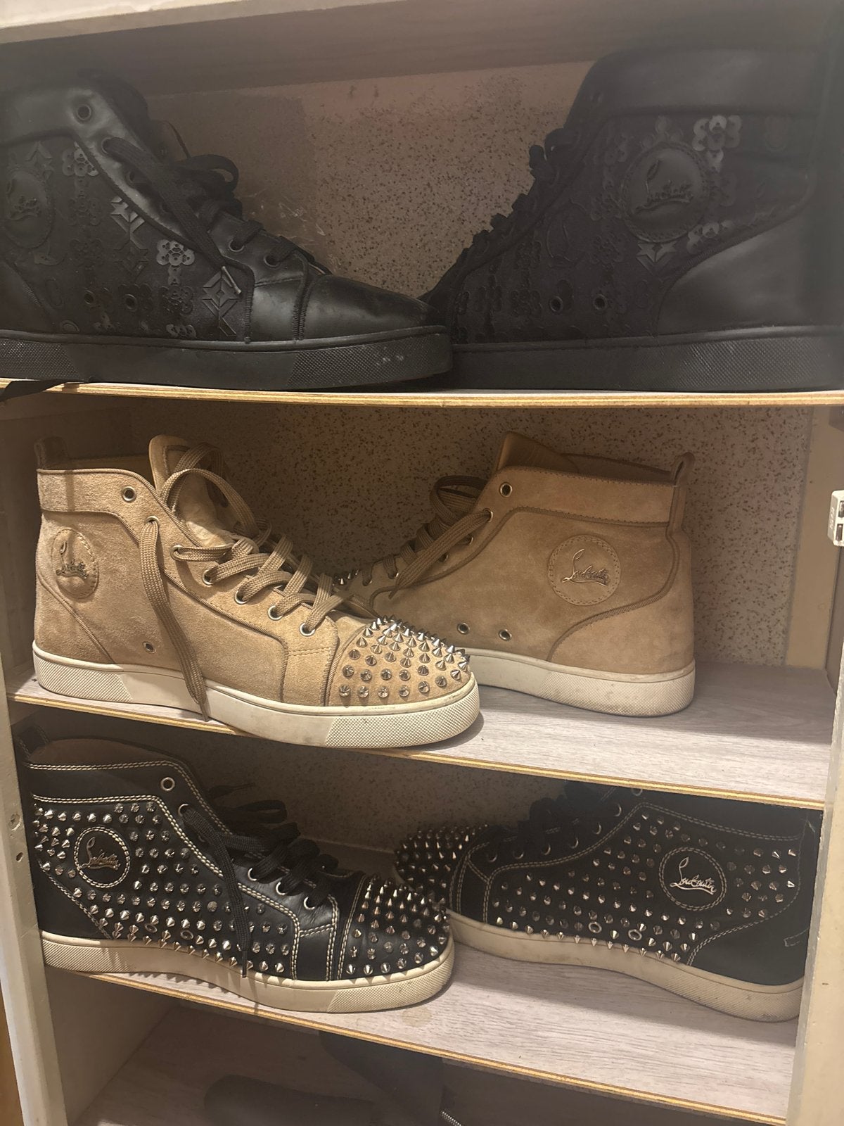 Christian Louboutin gedragen, Ophalen of Verzenden, Gedragen, Overige kleuren, Sneakers of Gympen