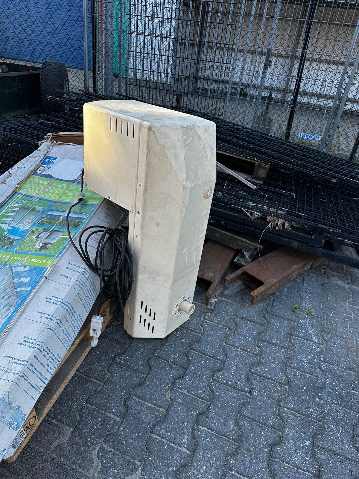 Zwembad jet met lange kabel en aardlekbeveiliging, Ophalen, Gebruikt, Overige typen