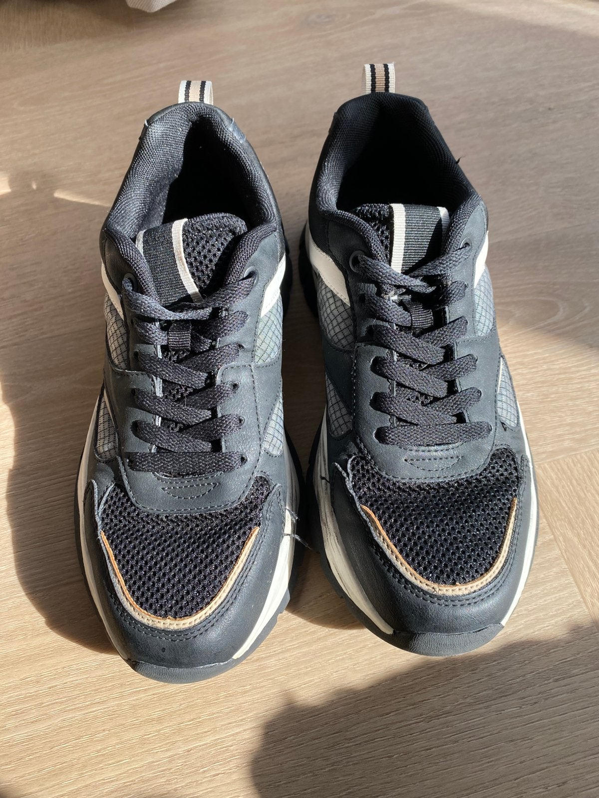 Te koop: Oxmox schoenen, Zwart, Ophalen of Verzenden, Sneakers of Gympen, Zo goed als nieuw