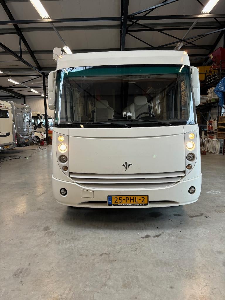 Niesmann & Bischoff – Arto 74LE, Caravans en Kamperen, Campers, Integraal, Standaard zit, Niesmann+Bischoff, Vloeistofverwarming