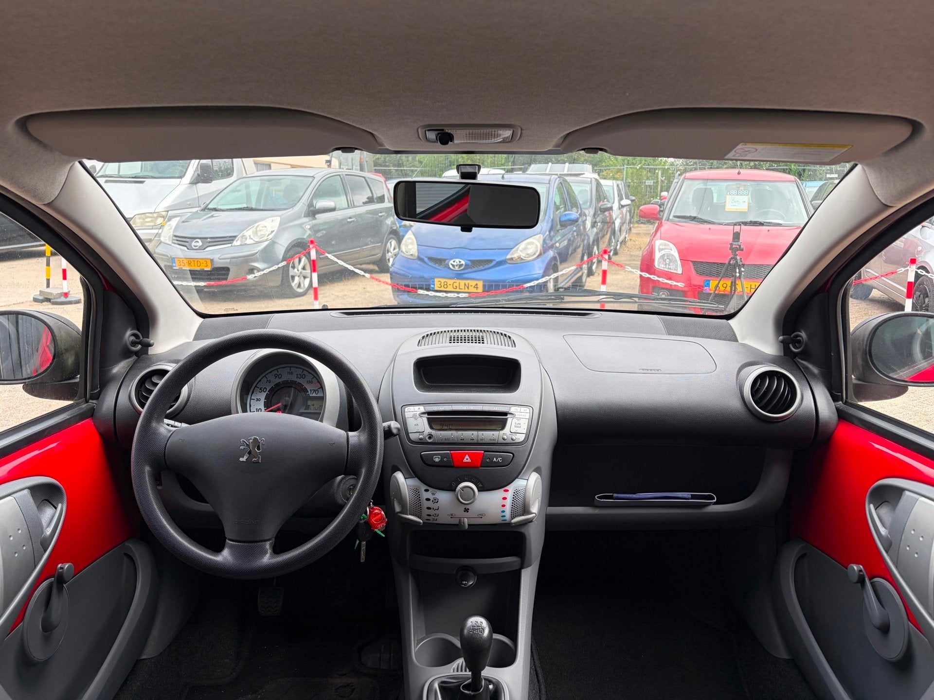 Peugeot 107 1.0 | Airco | 5 Deurs | Apk 01-2027 | NAP |, Auto's, Voorwielaandrijving, Euro 5, Gebruikt, 4 stoelen