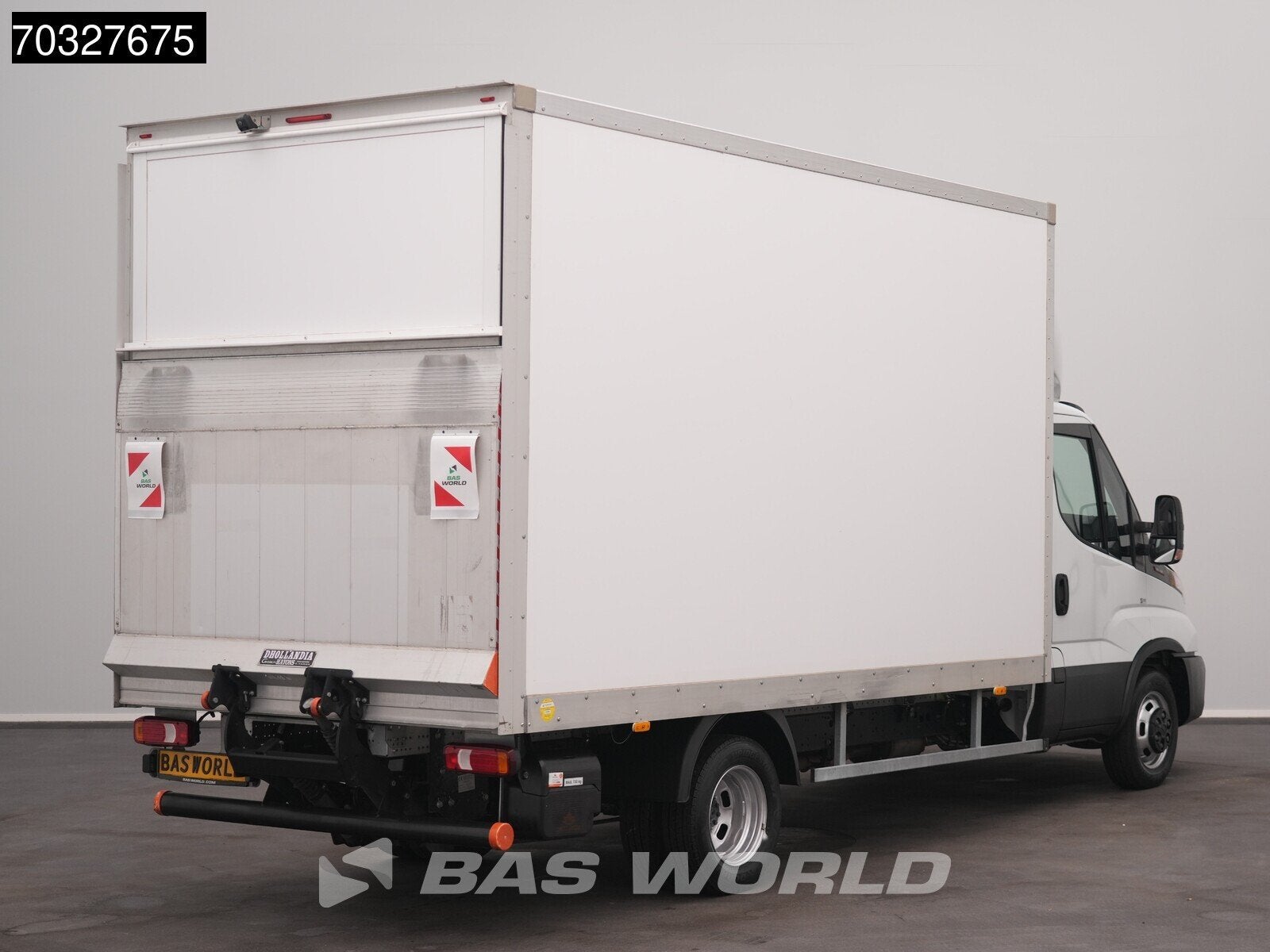 Iveco Daily 35C16 3.0L Laadklep NEW MODEL Dubbellucht 160PK, Stof, Gebruikt, Euro 6, 4 cilinders