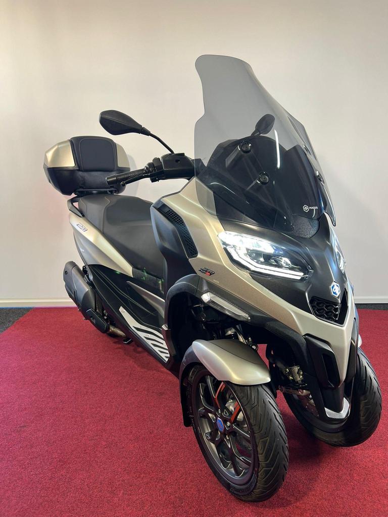 Piaggio MP3 530 HPE Exclusive, Motoren, Cruise Control, Postbus 305
4900 AH  Oosterhout, NL, Customer_service@piaggio.com, Scooter