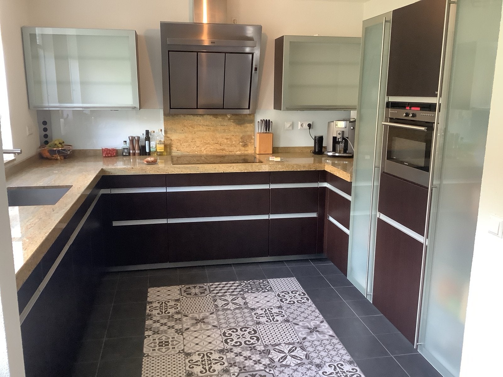 Zeer nette SieMatic keuken met apparatuur, natuurstenen blad, Huis en Inrichting, Keuken | Complete keukens, Ophalen, Gebruikt