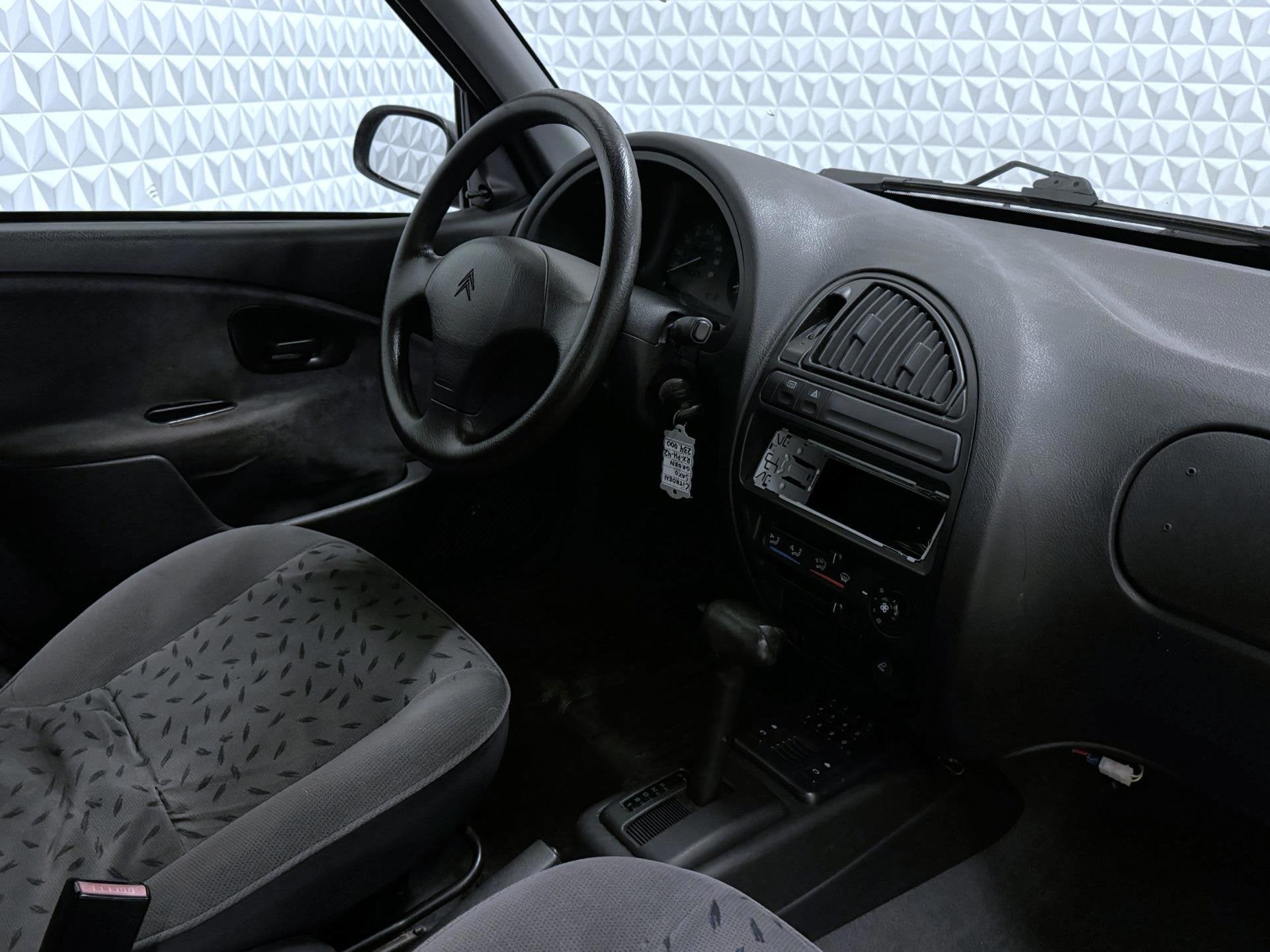 Citroen Saxo 1.6i SX 5drs AUTOMAAT met STUURBEKRACHTIGING! (, Auto's, Citroën, Gebruikt, 4 cilinders, Saxo, Origineel Nederlands