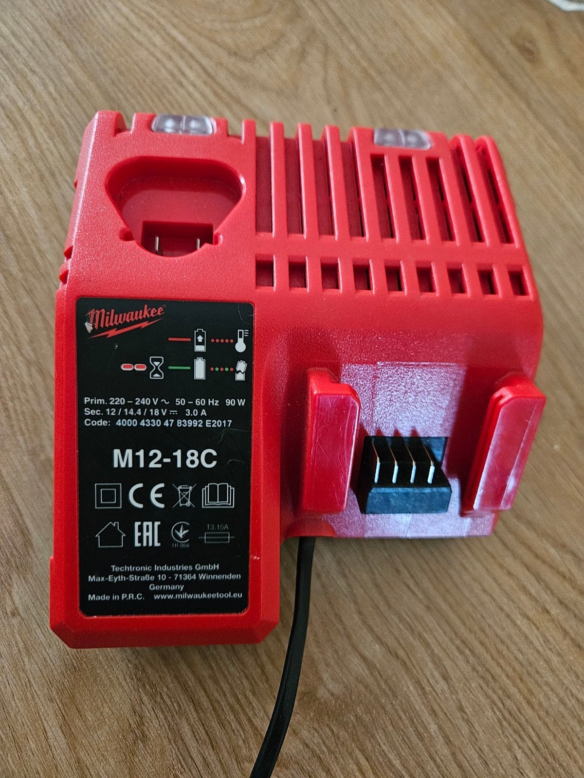 Milwaukee M12-18 C 12V - 18V Li-Ion Accu lader, Ophalen of Verzenden