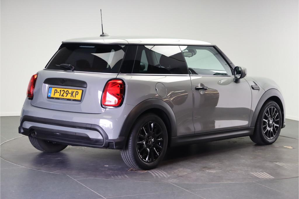 MINI Hatchback One Classic / Sportstoelen / Cruise Control /, Auto's, Mini, Gebruikt, Met garantie (alle), 4 stoelen, Leder en Stof