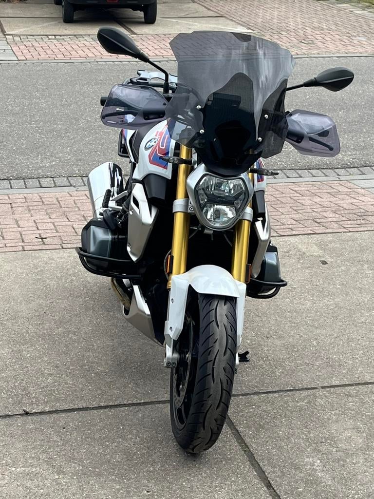 In absoluut nieuwstaat verkerende BMW R 1250 R, Motoren, Motoren | BMW, Particulier, Meer dan 35 kW, Naked bike