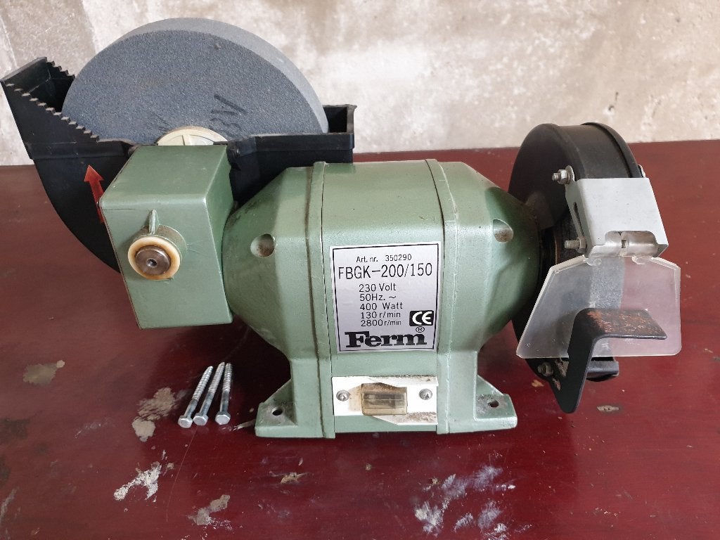 Nat- en droog werkbank-slijpmachine, Ophalen, Gebruikt, Minder dan 700 watt, Werkbankslijpmachine