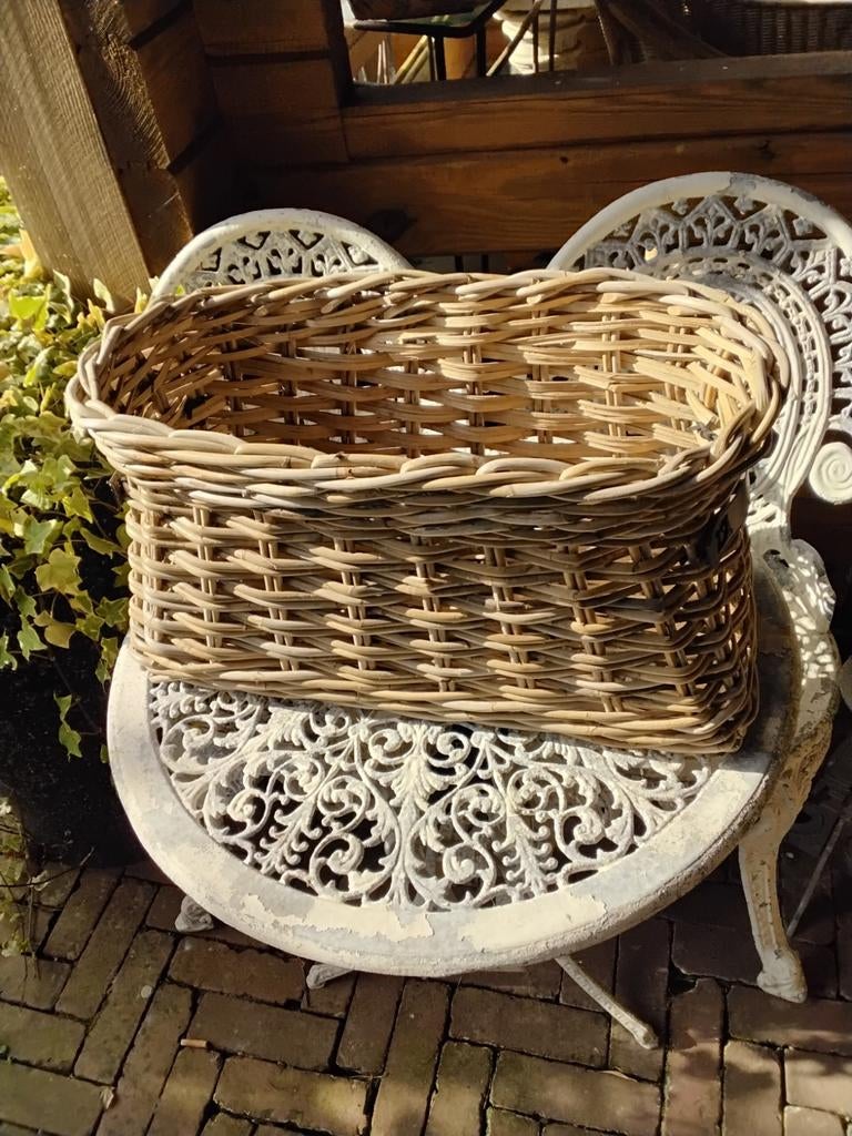 2 Vensterbank manden, Huis en Inrichting, Woonaccessoires | Schalen en Manden, Ophalen of Verzenden, Rond, Riet