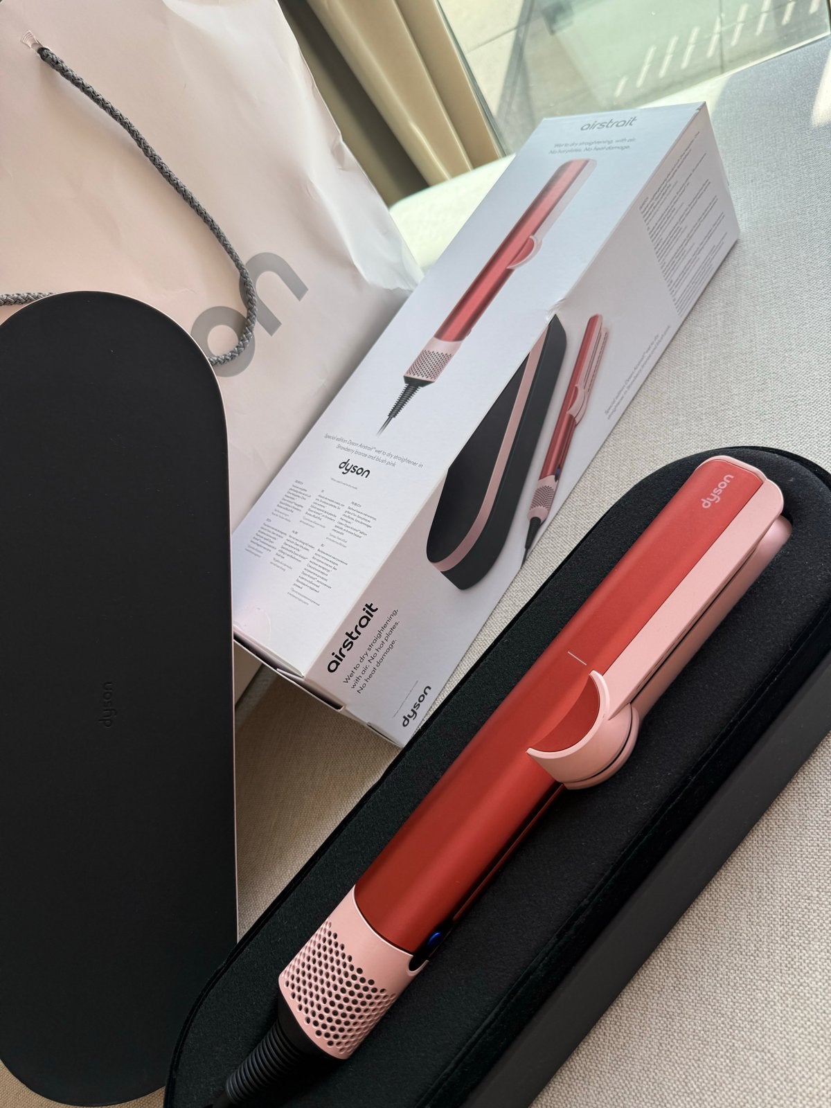 Dyson Airstrait Special Edition Strawberry Bronze/Blush Pink, Ophalen, Zo goed als nieuw, Krultang of Stijltang