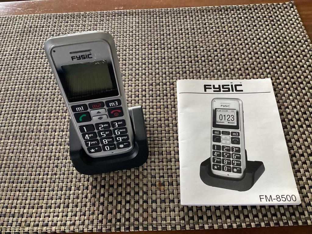 Fysic FM-8500 Seniorentelefoon met grote toetsen, Gebruikt, Geen camera, Ophalen of Verzenden, Klassiek of Candybar