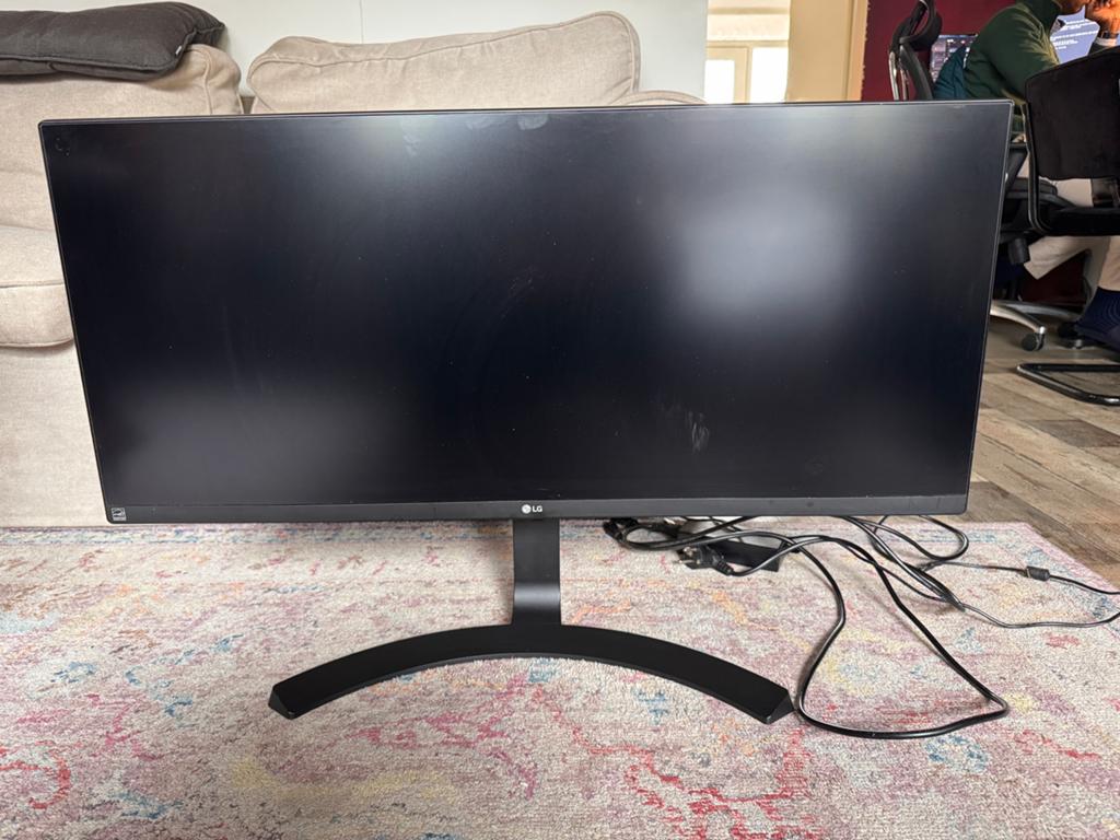 LG 34UB88-B UltraWide 34” QHD IPS Monitor, Computers en Software, Monitoren, Ophalen, Zo goed als nieuw, 61 t/m 100 Hz, Quad HD (2K)