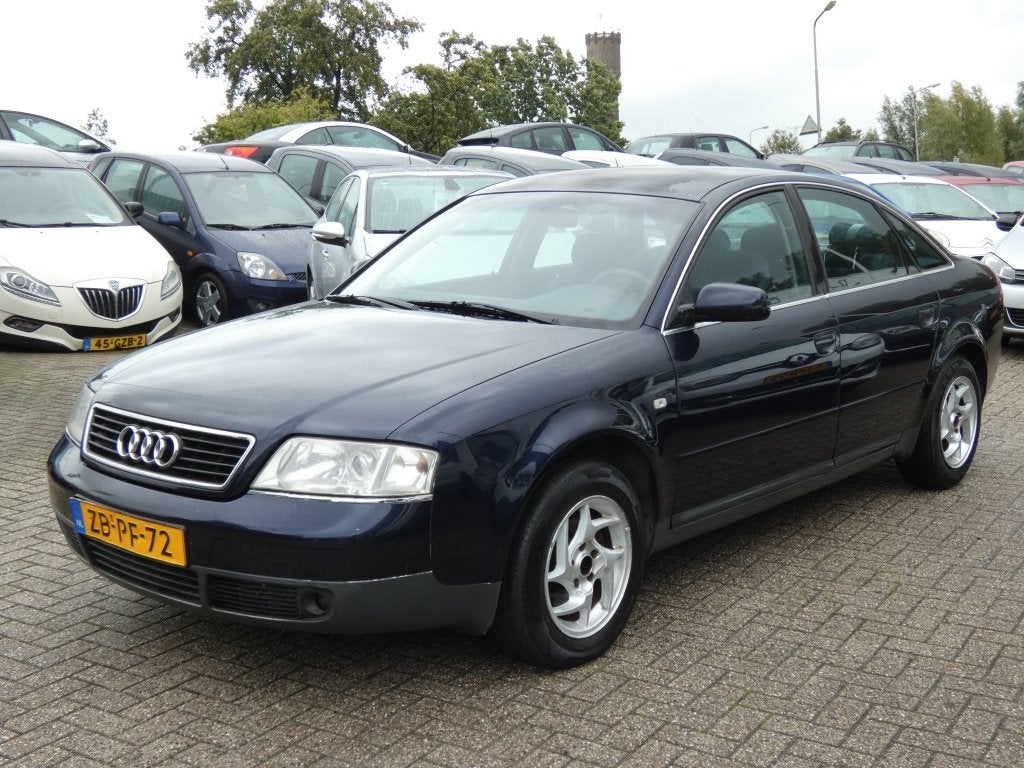 Audi A6 Limousine 2.4 5V Advance, Blauw, Bedrijf, Handgeschakeld, 165 pk