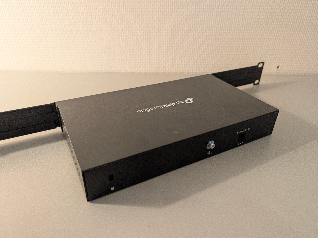 3x TP-Link Omada 8-Port 2.5GBASE-T  10GE SFP+ 8-Port PoE+, Computers en Software, Ophalen of Verzenden, Gebruikt