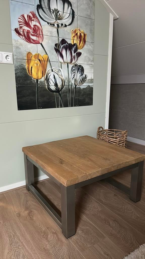 Massief eiken salon tafel 70x70, Ophalen, 100 tot 150 cm, 50 tot 100 cm, Zo goed als nieuw