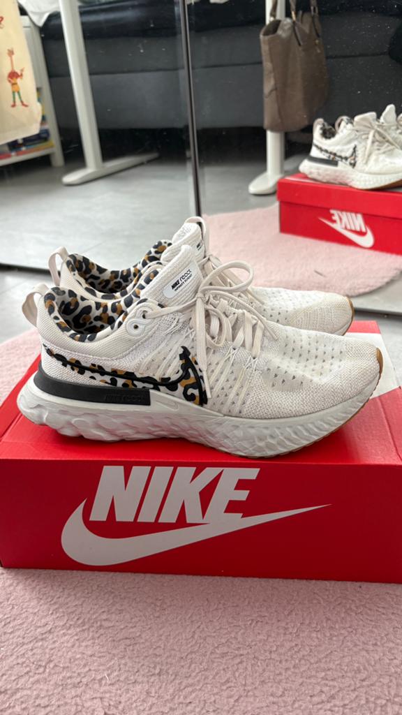 NIKE REACT INFINITY RUN FLYKNIT 2 - luipaardprint - maat 41, Ophalen, Wit, Sneakers of Gympen, Gedragen