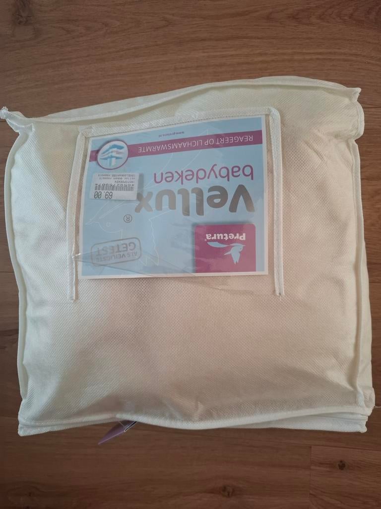 Vellux babydeken, Kinderen en Baby's, Ophalen of Verzenden, Zo goed als nieuw, 100 cm of meer, Deken