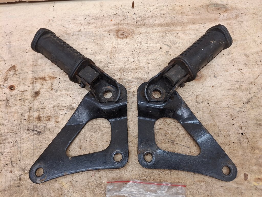 Voetsteunen achter Yamaha xs650 / xs 650 xs1 xs2 xs 7L, Gebruikt, ., Ophalen of Verzenden, .