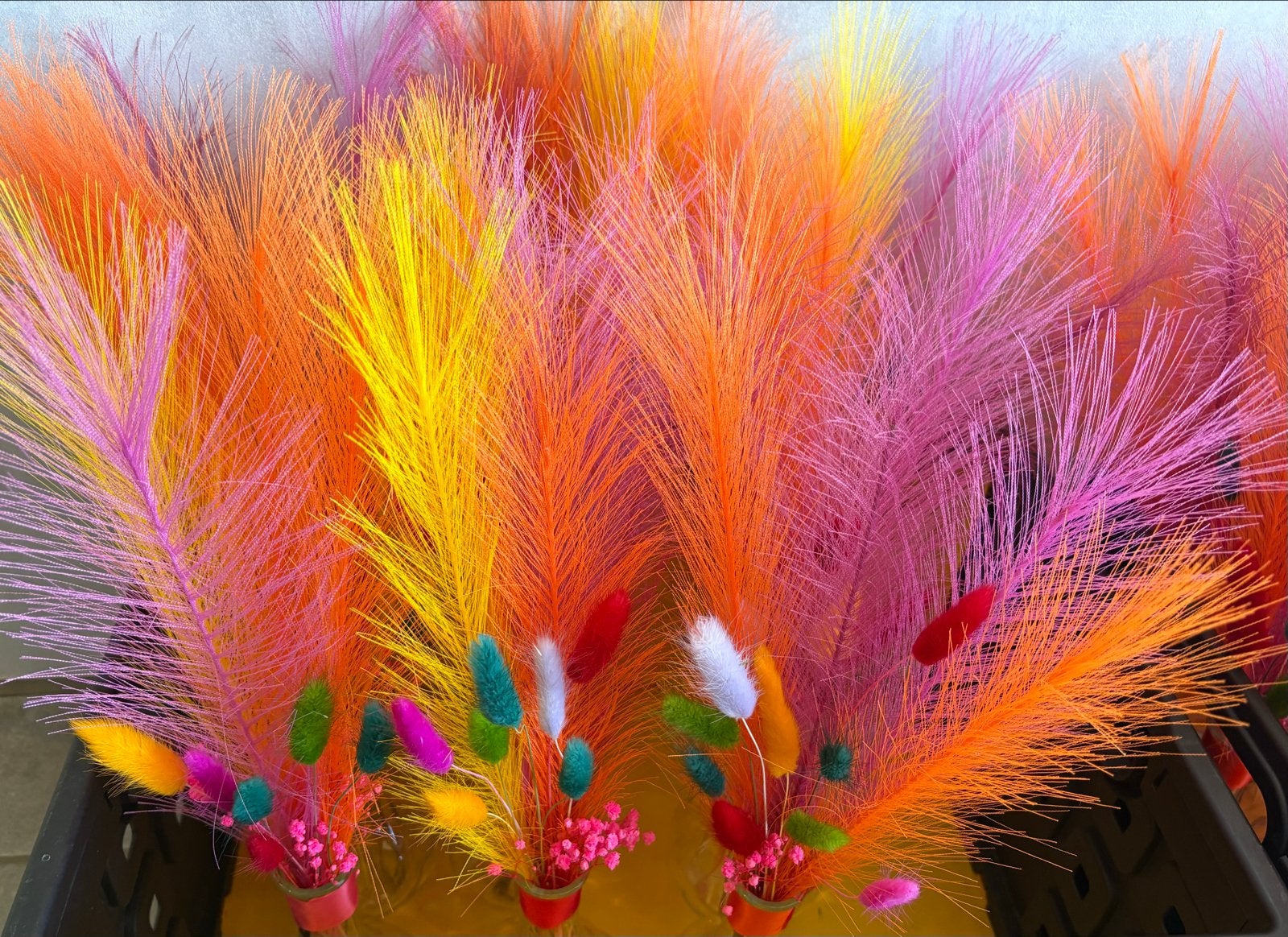 24 kleurrijke vaasjes met droogbloemen bruiloft decoratie, Ophalen of Verzenden, Nieuw